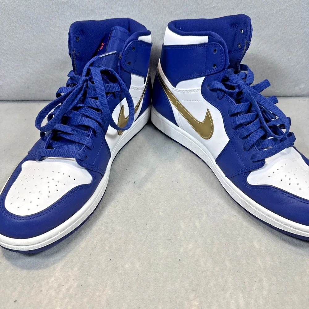 Air Jordan 1 Retro High OG Royal Blue & White Sneakers Mens Size 10.5 332550-406